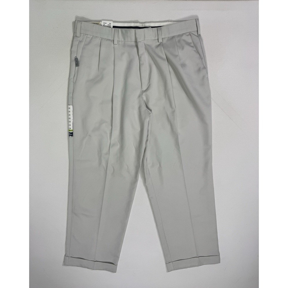 Dockers Golf Pant Men's 36x29 (36x28.5) NWT Pleated Relaxed Fit Cuffed Comfort